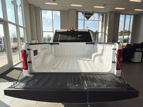 New 2026 RAM 1500 4x4 Crew Cab image 16