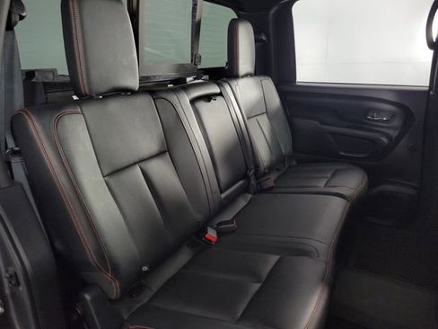 Used 2024 Nissan Titan PRO-4X w/ Pro-4x Convenience Package image 15