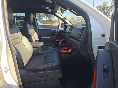 Used 2025 Nissan Frontier PRO-4X w/ Pro Premium Package AWD/4WD image 7
