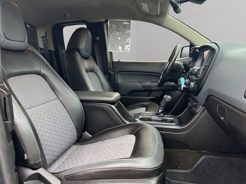 Used 2015 Chevrolet Colorado Z71 image 38