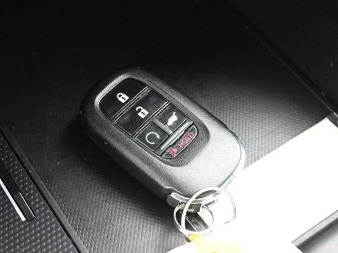 Certified 2024 Honda Pilot Touring image 25