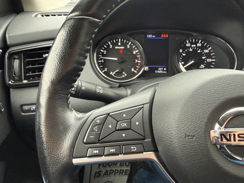 Used 2021 Nissan Rogue Sport SV w/ Technology Package image 26