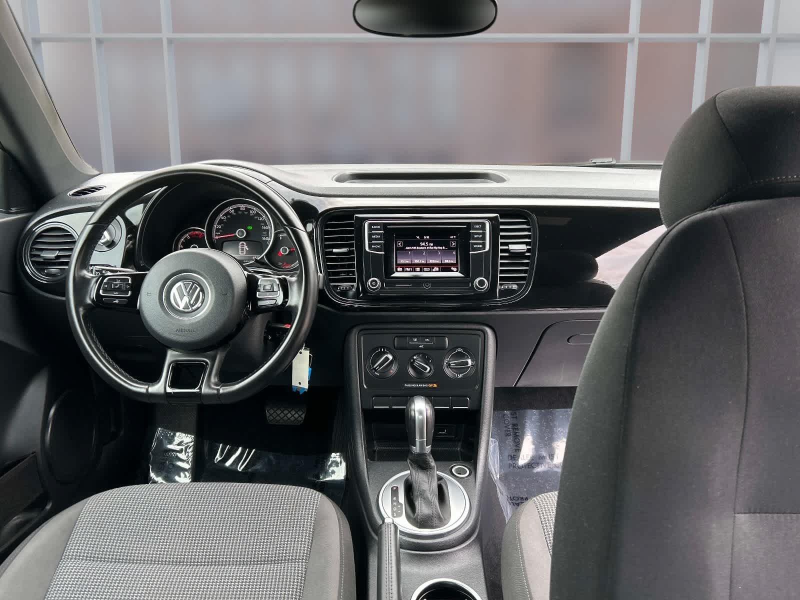 Used 2019 Volkswagen Beetle 2.0T S FWD image 22