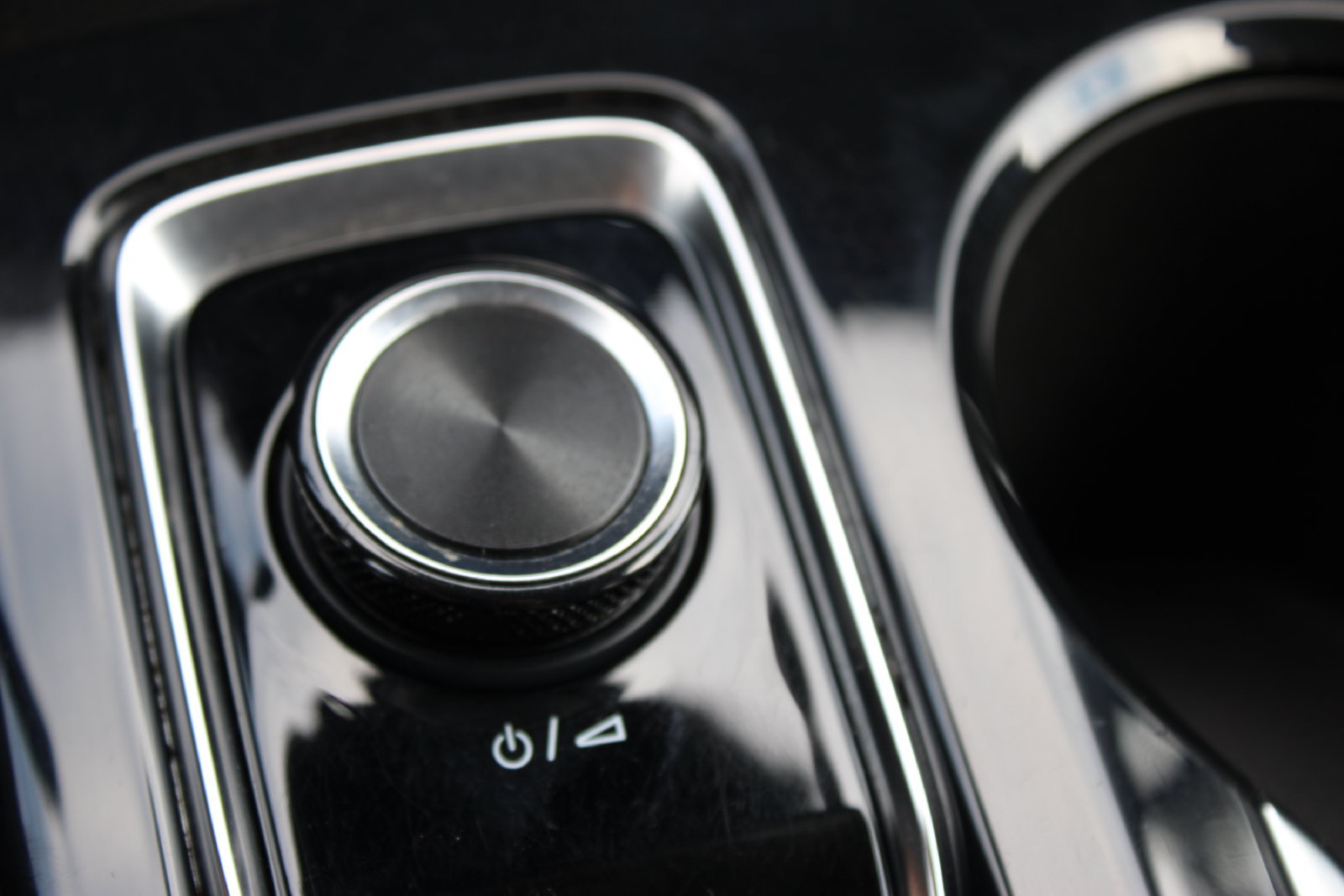 Used 2024 Buick Envision Preferred AWD/4WD image 19