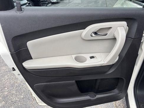 Used 2012 Chevrolet Traverse LTZ image 25