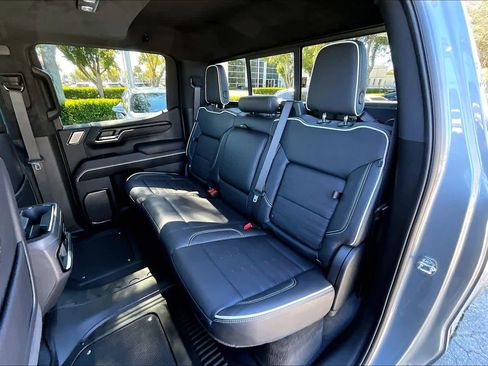 Used 2025 GMC Sierra 1500 AT4X image 20