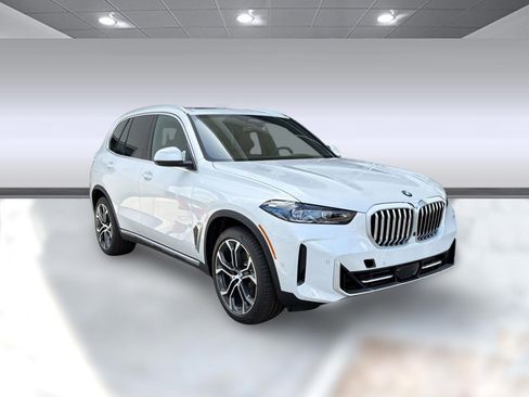 New 2026 BMW X5 xDrive40i w/ Executive Package AWD/4WD image 7