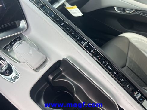 Used 2025 Chevrolet Corvette Z06 RWD image 10