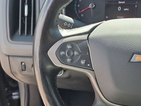 Used 2022 Chevrolet Colorado Z71 AWD/4WD image 16