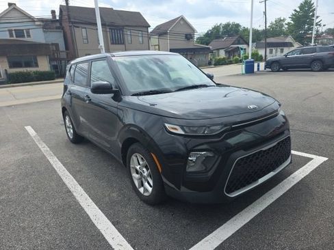 Used 2020 Kia Soul S FWD image 4