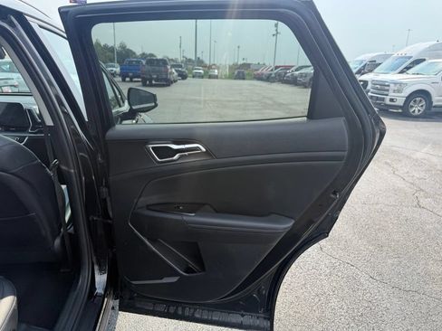Used 2023 Kia Sportage EX AWD/4WD image 49