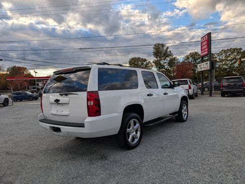 Used 2014 Chevrolet Suburban LS w/ All-Star Edition image 7