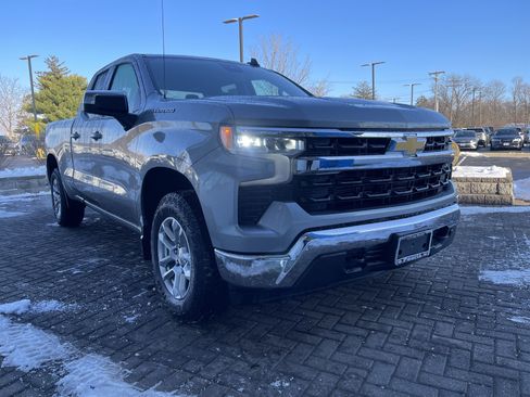 Used 2023 Chevrolet Silverado 1500 LT w/ Protection Package image 7