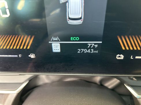 Used 2025 Kia Carnival EX image 67