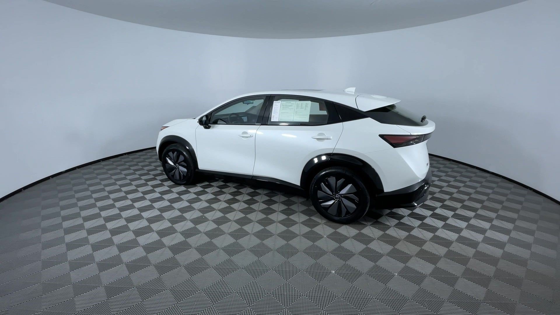 Certified 2024 Nissan Ariya AWD image 6