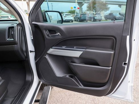 Used 2019 Chevrolet Colorado LT image 32