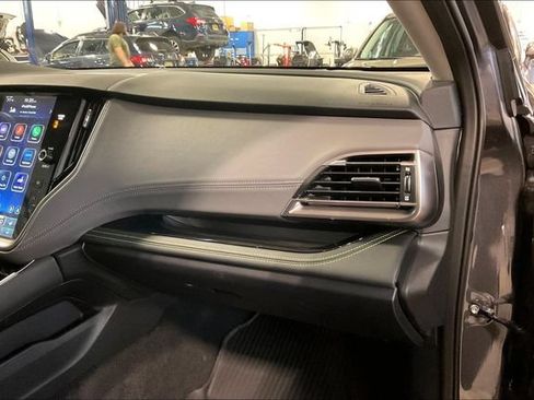 Used 2025 Subaru Outback Onyx Edition AWD/4WD image 16