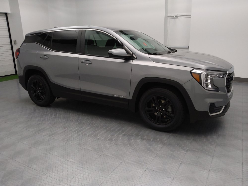 Used 2024 GMC Terrain SLE FWD image 11