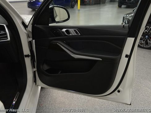 Used 2019 BMW X5 xDrive40i w/ M Sport Package image 42