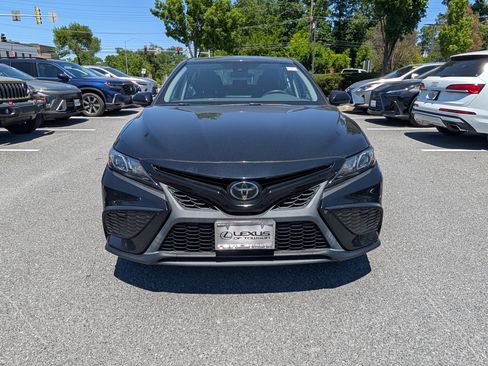 Used 2022 Toyota Camry SE FWD image 8