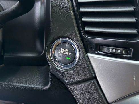 Used 2020 Chevrolet Suburban Premier w/ Premier Plus Edition image 22