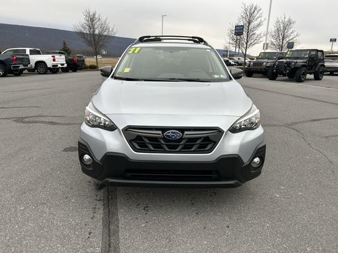 Used 2021 Subaru Crosstrek 2.5i Sport w/ Moonroof Package image 2