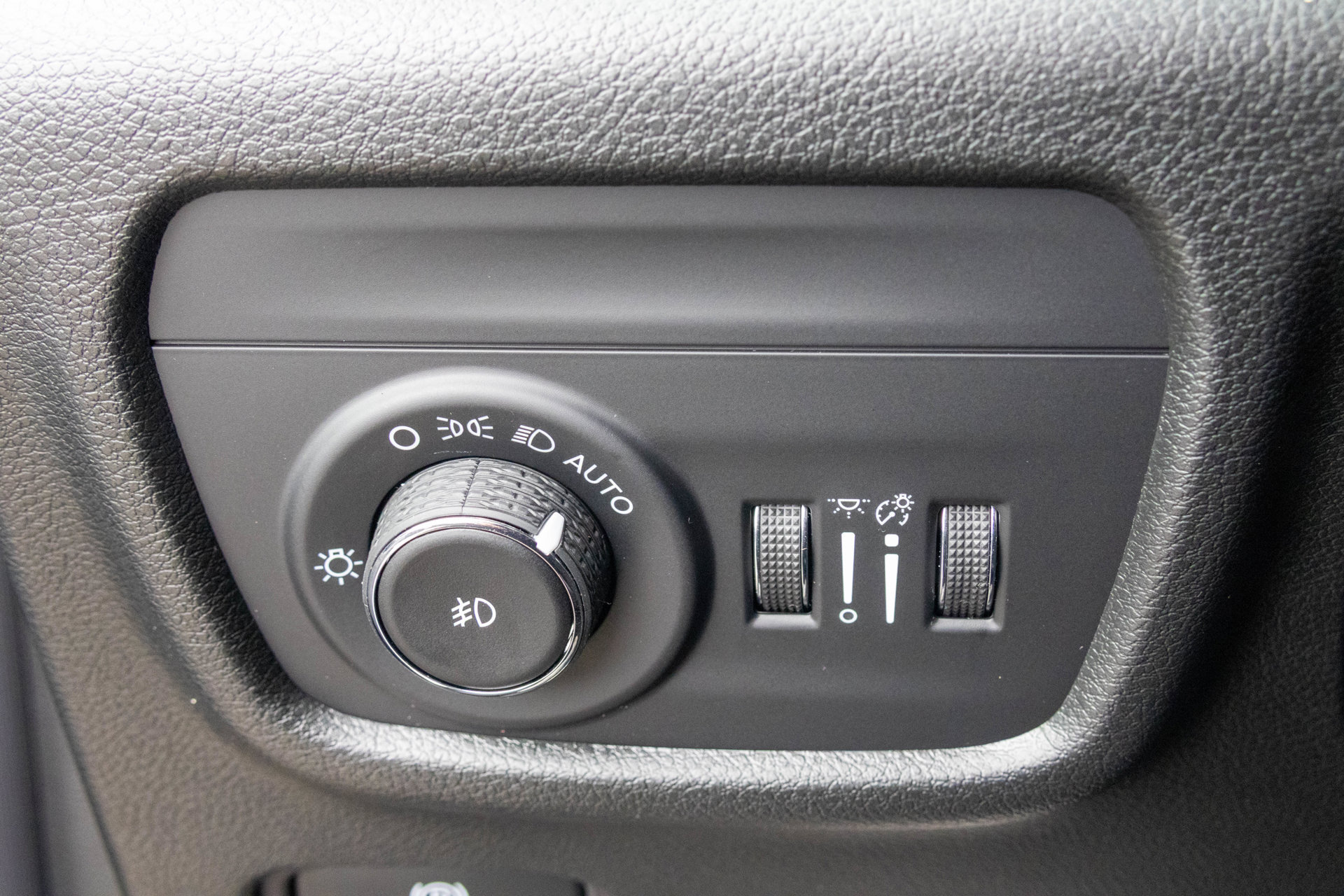 New 2027 Jeep Grand Cherokee L Limited AWD/4WD image 27