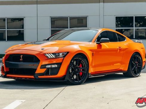 Used 2020 Ford Mustang Shelby GT500 w/ Technology Package RWD image 43
