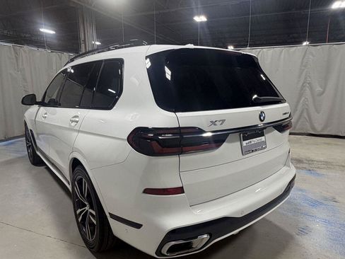 Used 2024 BMW X7 xDrive40i w/ M Sport Package AWD/4WD image 16