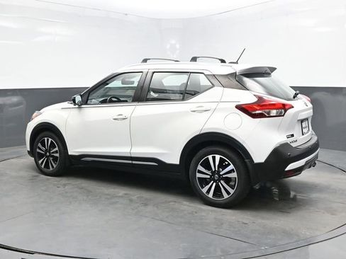 Used 2020 Nissan Kicks SR w/ Exterior Package image 4