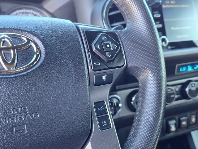 Used 2022 Toyota Tacoma TRD Off-Road AWD/4WD image 30
