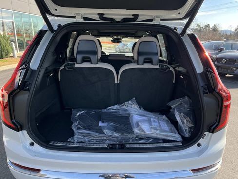 New 2026 Volvo XC90 T8 Plus image 12