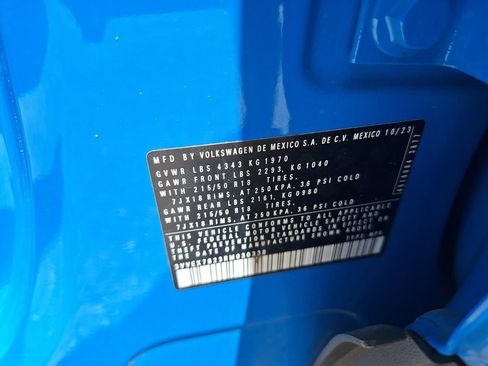 Certified 2024 Volkswagen Taos SE w/ Panoramic Sunroof Package FWD image 30
