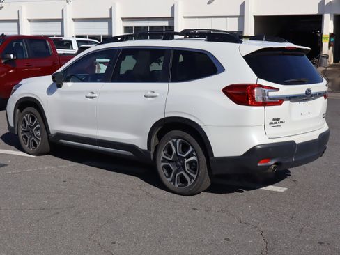 Used 2024 Subaru Ascent Limited w/ Technology Package image 8