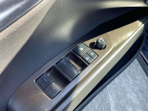 Used 2022 Toyota Camry SE FWD image 25