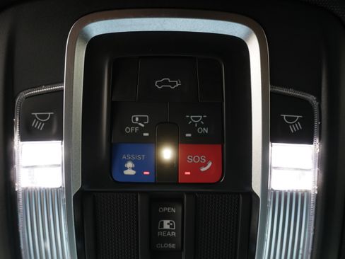 Used 2022 RAM 3500 Limited AWD/4WD image 29