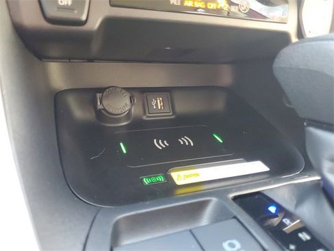 Used 2024 Toyota RAV4 XLE image 23