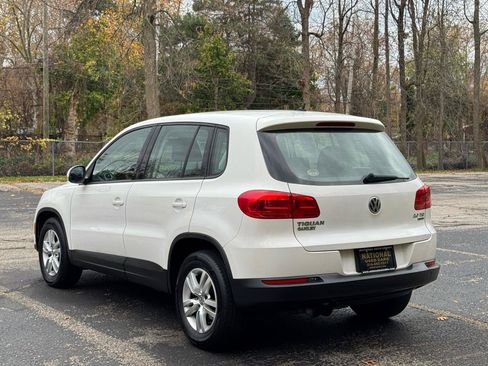 Used 2012 Volkswagen Tiguan S AWD/4WD image 2
