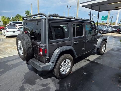Used 2018 Jeep Wrangler Unlimited Sport w/ Technology Group AWD/4WD image 27