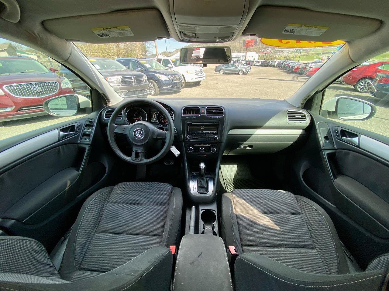 Used 2013 Volkswagen Golf 4-Door FWD image 16