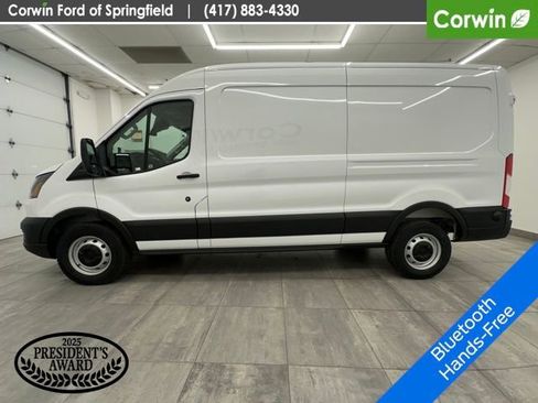 New 2026 Ford Transit 250 148 Medium Roof w/ Load Area Protection Package RWD image 10
