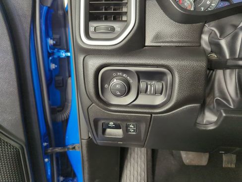 Used 2025 RAM 1500 Big Horn AWD/4WD image 20