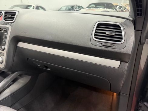 Used 2013 Volkswagen Eos Komfort FWD image 41