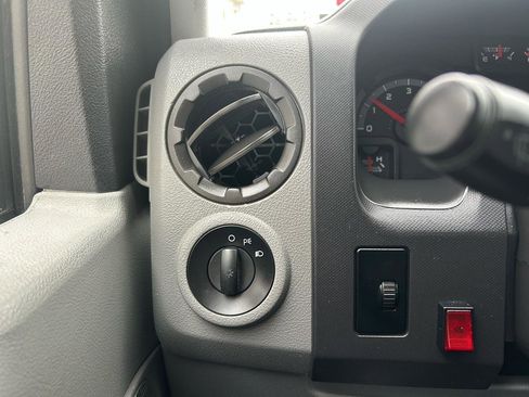 Used 2012 Ford E-150 and Econoline 150 RWD image 15