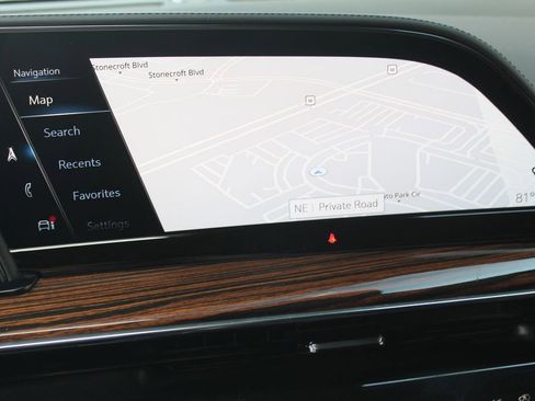 Used 2021 Cadillac Escalade ESV Premium Luxury w/ Driver Assist Tech Package AWD/4WD image 19