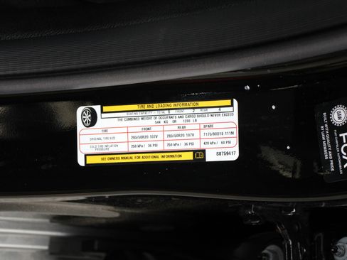 New 2025 Jeep Grand Cherokee L Limited w/ Black Appearance Package image 45