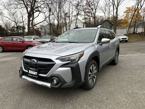 New 2025 Subaru Outback Touring XT image 4