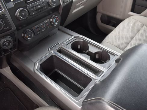 Used 2019 Ford F150 XLT w/ Equipment Group 302A Luxury AWD/4WD image 13