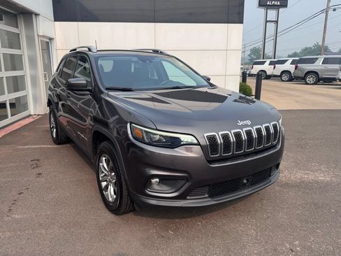 Used 2021 Jeep Cherokee Latitude Lux w/ Comfort/Convenience Group AWD/4WD image 5