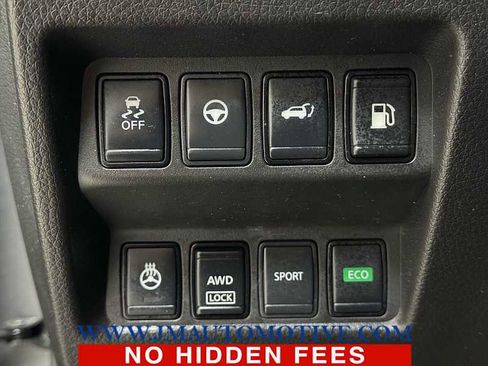 Used 2019 Nissan Rogue SV w/ Sun & Sound Touring Package AWD/4WD image 33